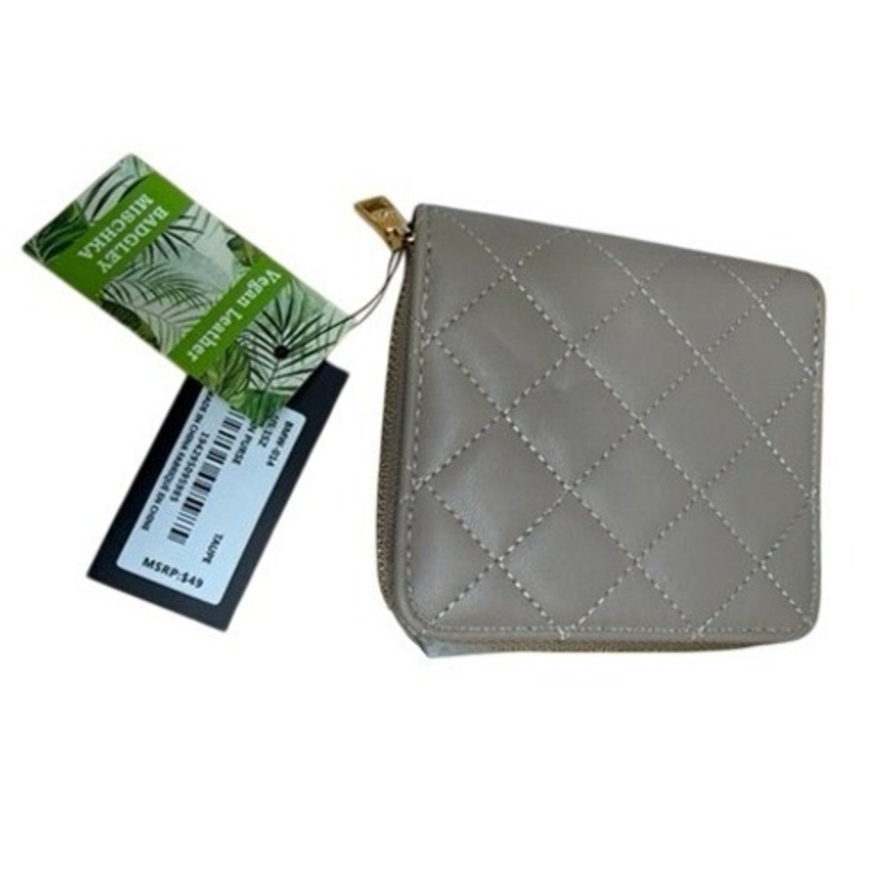 NWT! "Badgley Mischka" Quilted Vegan Leather Coin Purse Wallet Taupe BMW-014